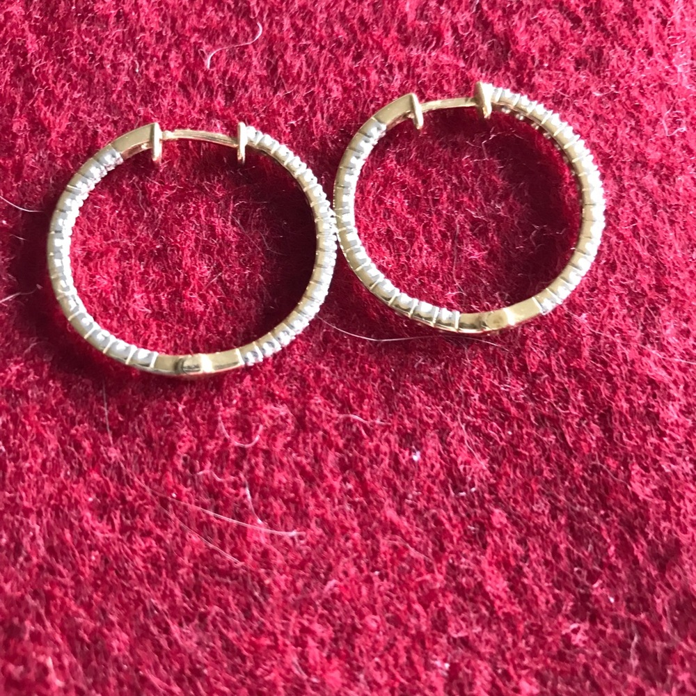 10K gold and Diamond hoop earrings
